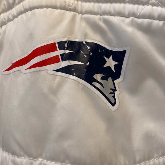 NFL Ladies Quilted Puffer New England Patriots Jacket M - Picture 6 of 6